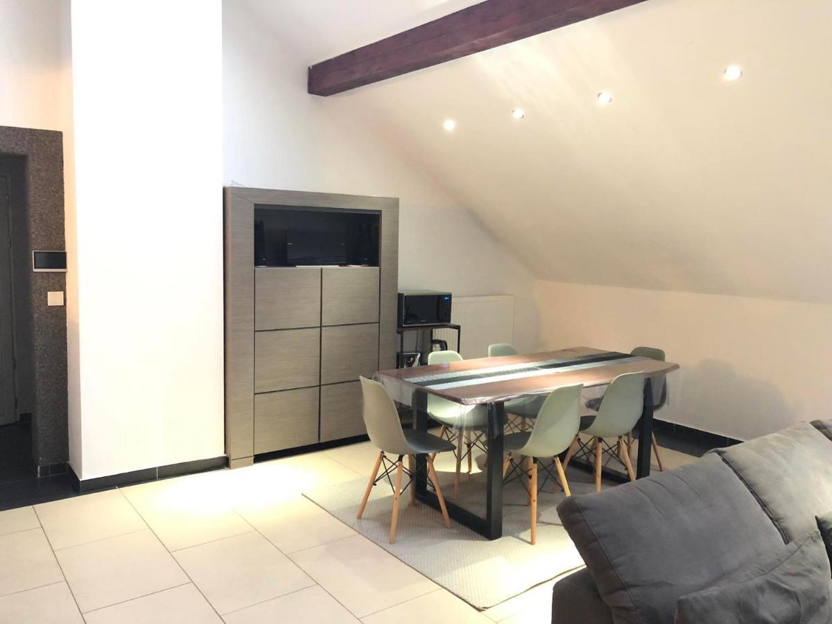 Cozy 120M² Apartment With 3 Bedrooms And 1 Home Cinema Useldange Exterior photo